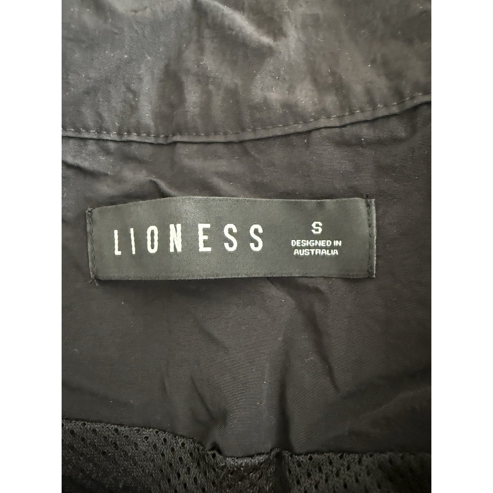 Lioness Shoreline Windbreaker Jacket Women S Black Cotton Oversized Drawstring - Picture 7 of 12
